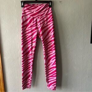 Wilo the Label Pink Zebra Print Leggings Size Small